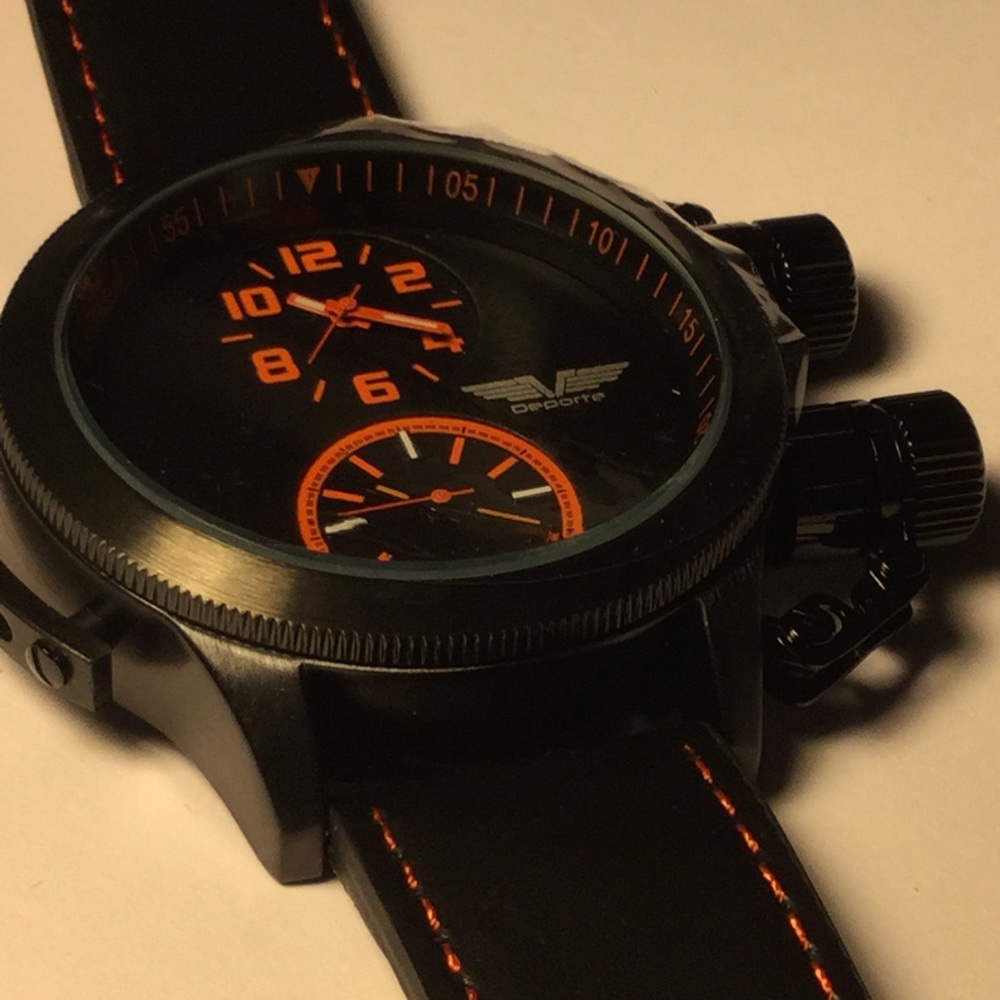 Deporte Sutton Dual Time Zone Men’s Watch